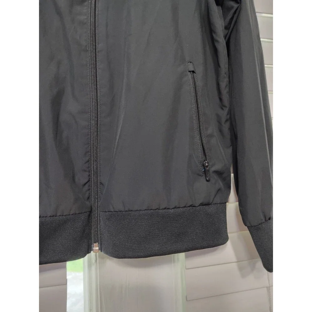 Nike Boys Sportswear Wind Runner Just Do It Hooded Jacket in Black Size Medium